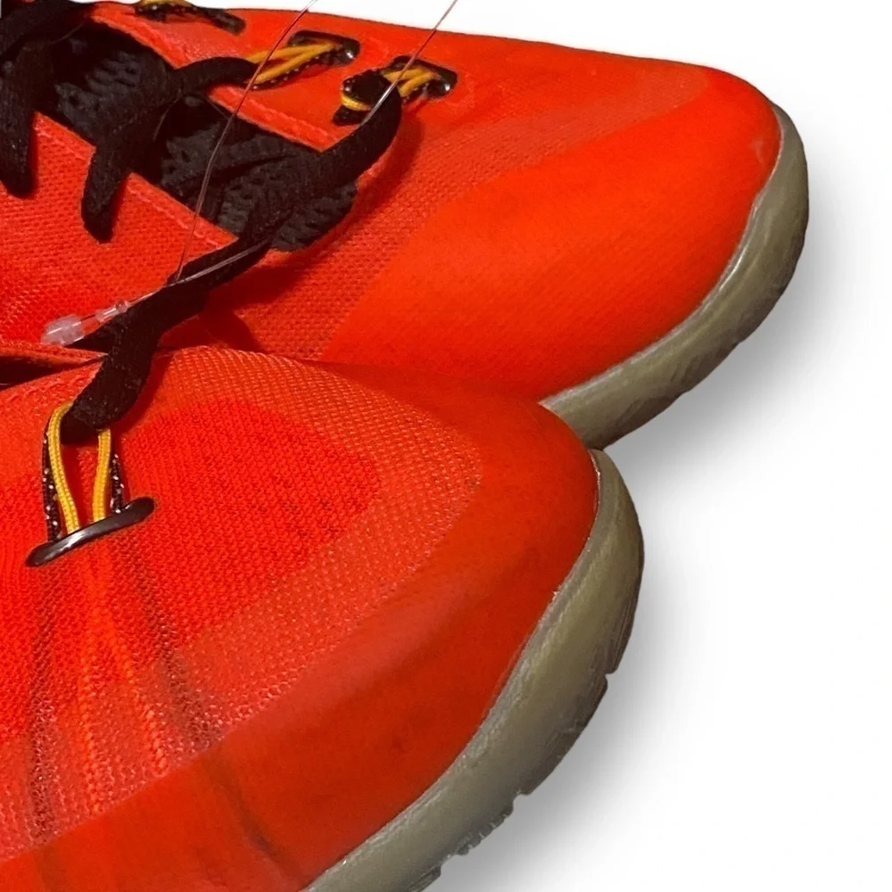 NIKE “Hyperchase” Premium Rouge Sneakers. Men’s Size 10 Bright Orange ECU